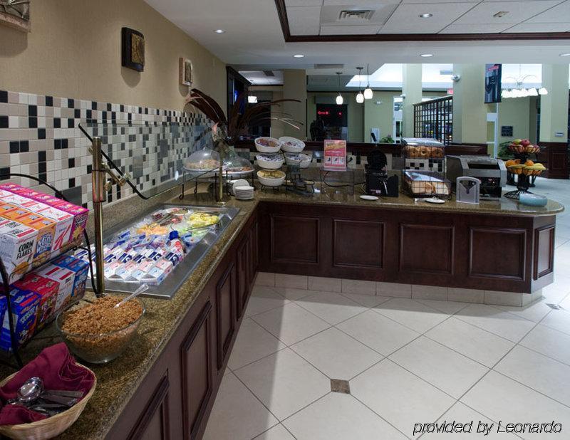 Hilton Garden Inn Annapolis Restaurant photo