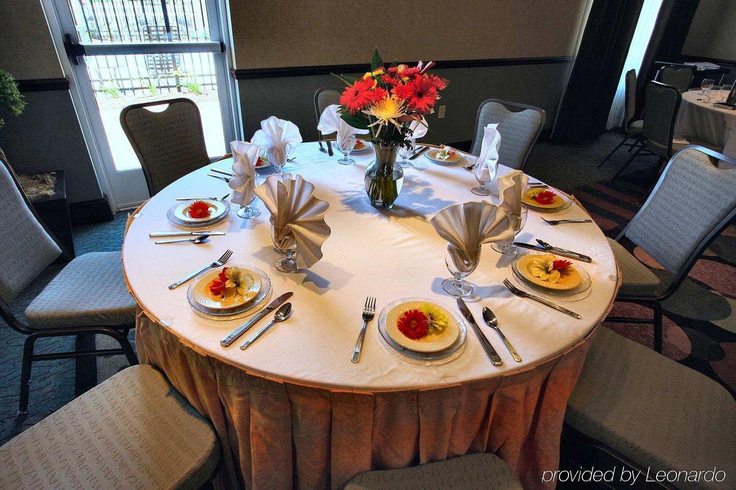 Hilton Garden Inn Annapolis Restaurant photo